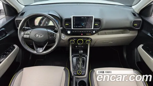 Hyundai Venue — Фото автомобиля 7