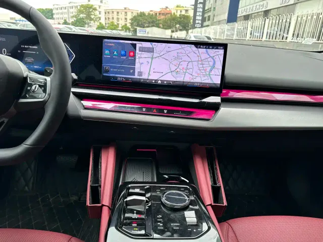 BMW 5 Series — Фото автомобиля 14