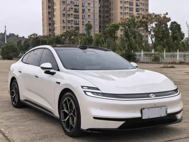 Changan Qiyuan A06 — Фото автомобиля 3