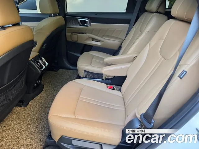 Kia Sorento — Фото автомобиля 12