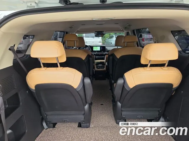 Kia Canival Carnival 4 поколение Дизель 9 мест Signature — Фото автомобиля 12