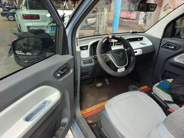 Wuling Hongguang Mini EV — Фото автомобиля 12