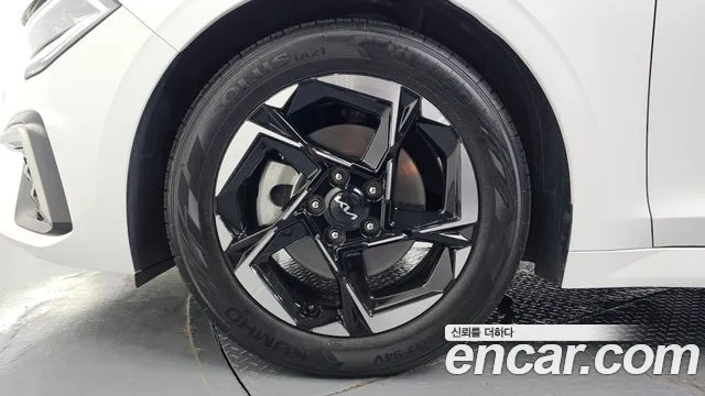 Kia K5 Новый K5 3 поколение 2.0 LPi(Для проката) — Фото автомобиля 5