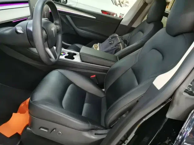 Tesla Model Y — Фото автомобиля 14