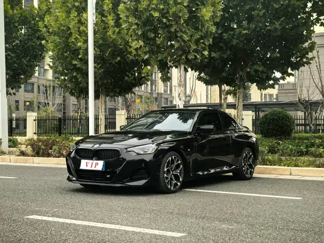 Фотография автомобиля — BMW M240i