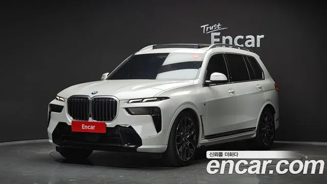 Фотография автомобиля — BMW X7 G07
