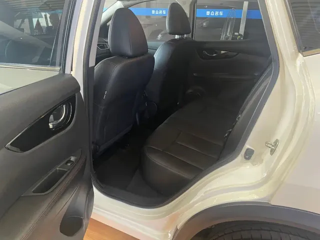 Nissan Qashqai — Фото автомобиля 10