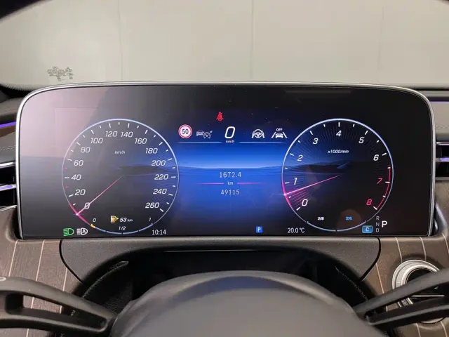 Mercedes-Benz E-Class — Фото автомобиля 17