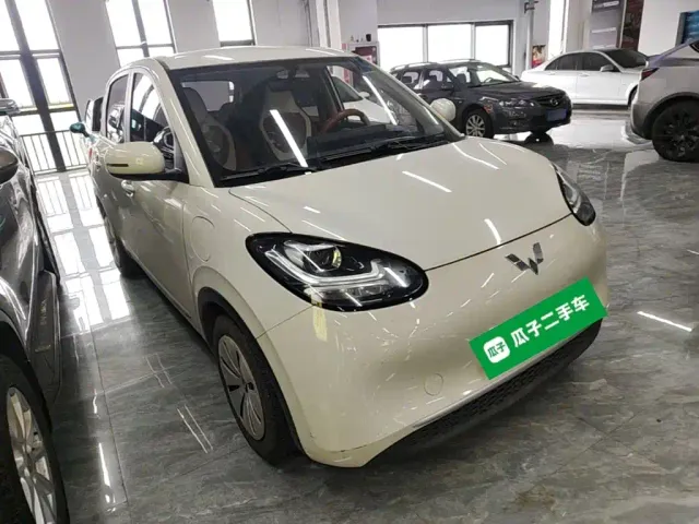 Wuling Bingo — Фото автомобиля 3