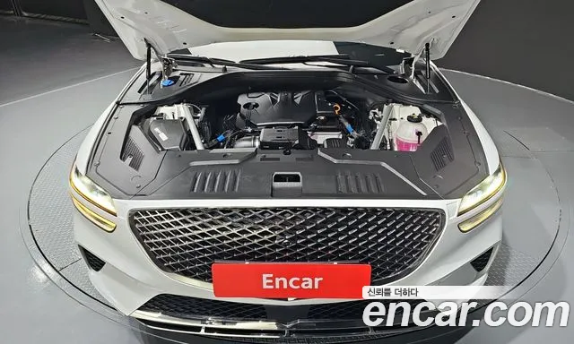 Genesis GV70 — Фото автомобиля 9