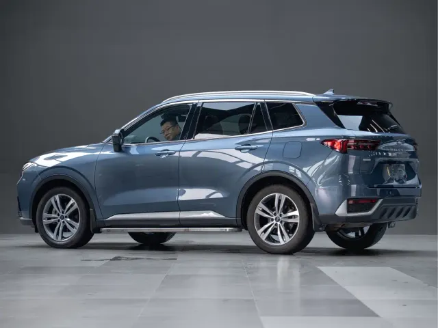 Ford Lingrui — Фото автомобиля 7