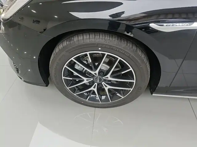BYD Seal 07 DM-i — Фото автомобиля 24