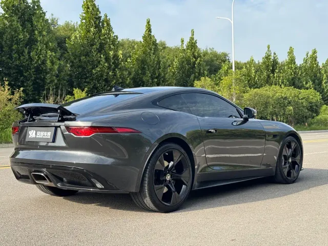Jaguar F-Type — Фото автомобиля 9