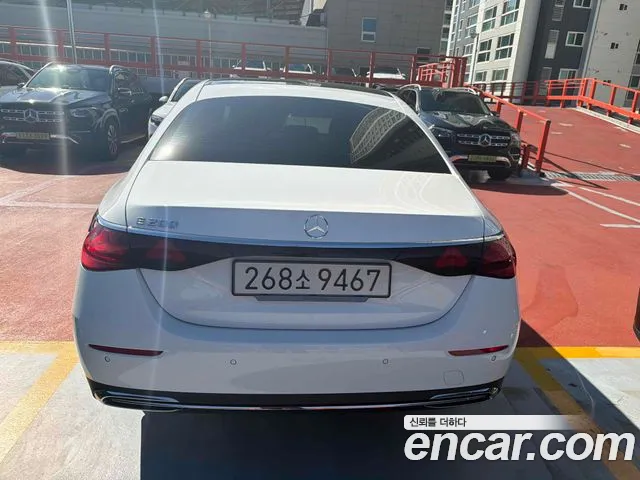 Mercedes-Benz E-Class W214 — Фото автомобиля 3