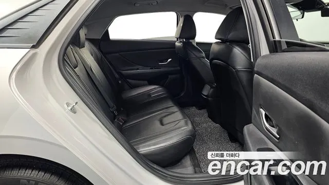 Hyundai Avante CN7 — Фото автомобиля 19