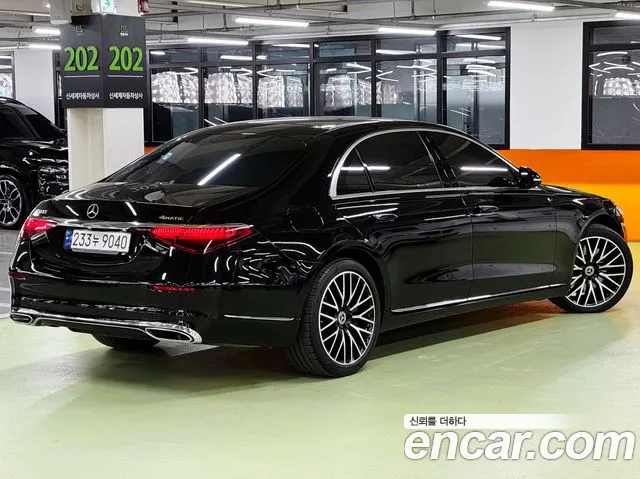 Mercedes-Benz S-Class — Фото автомобиля 2