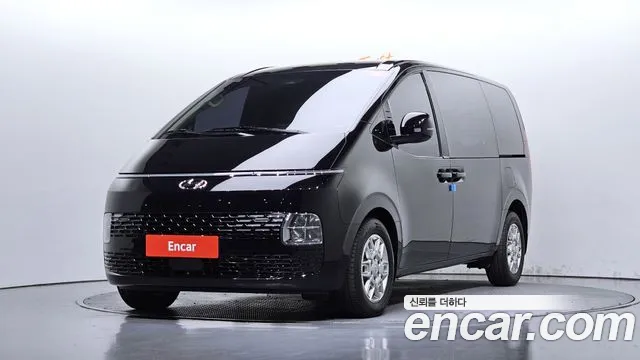 Фотография автомобиля — Hyundai Staria