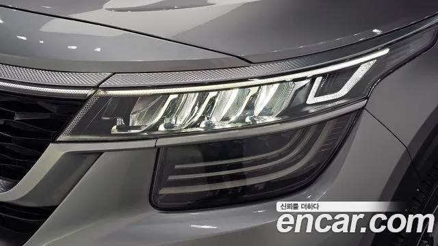 Kia Seltos — Фото автомобиля 22