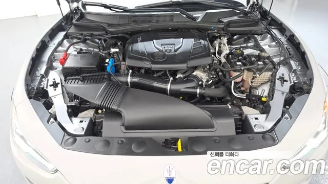 Maserati Ghibli Ghibli — Фото автомобиля 5