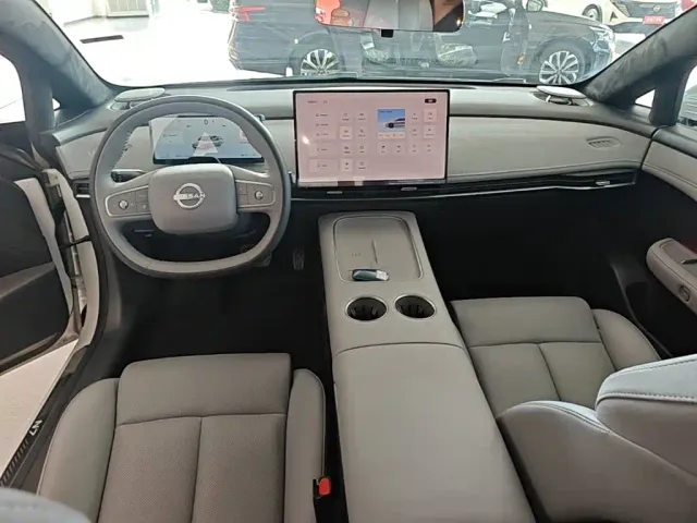 Nissan N7 — Фото автомобиля 9