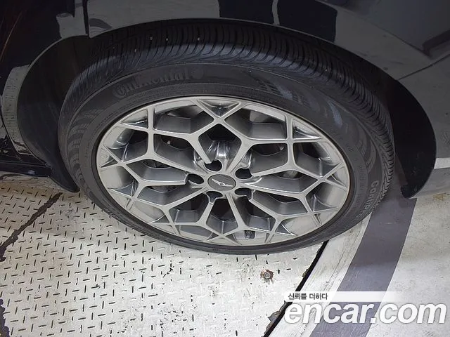 Genesis G80 Бензин 3.5 турбо AWD — Фото автомобиля 20
