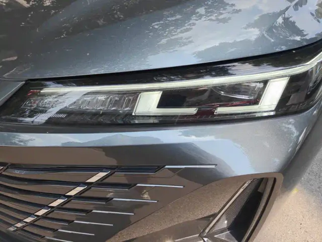 Changan Eado — Фото автомобиля 5