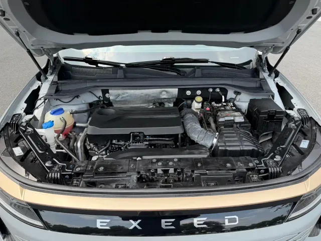 Exeed RX — Фото автомобиля 16