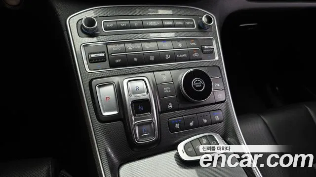 Hyundai Santafe Новый Santa Fe Дизель 2.2 2WD — Фото автомобиля 4