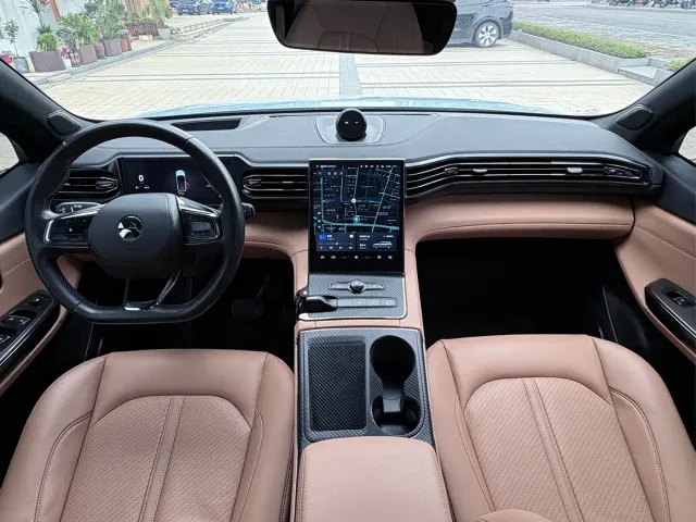 Nio ES6 — Фото автомобиля 16