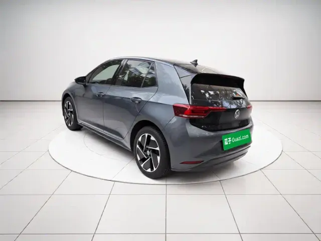 Volkswagen ID.3 — Фото автомобиля 4