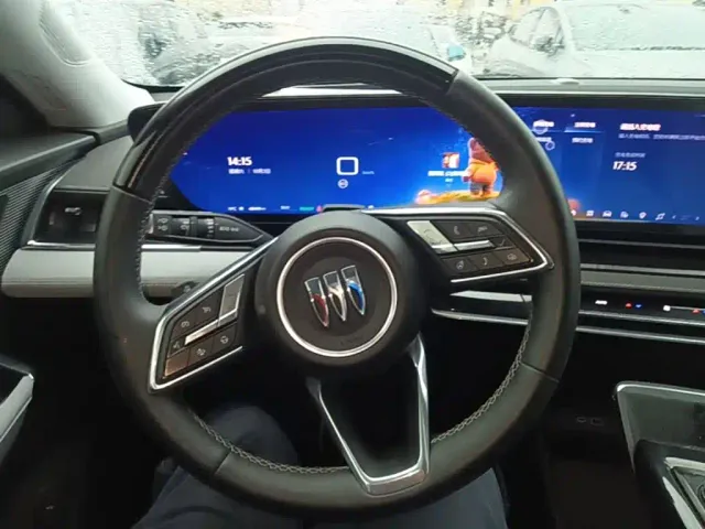 Buick E5 — Фото автомобиля 10