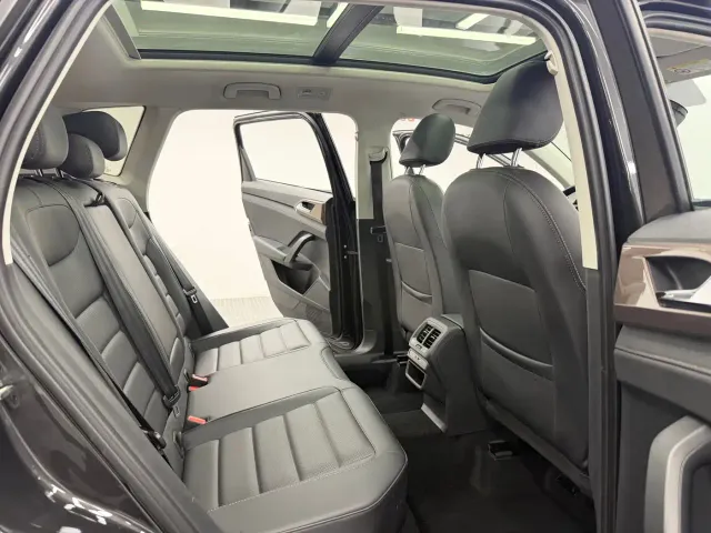 Volkswagen Tharu — Фото автомобиля 9