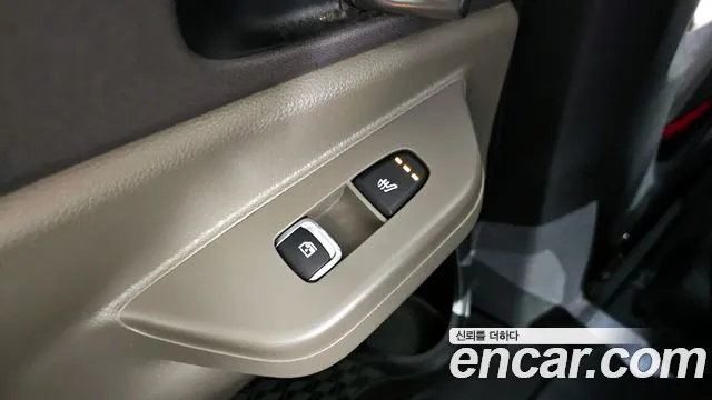 Kia Canival — Фото автомобиля 17