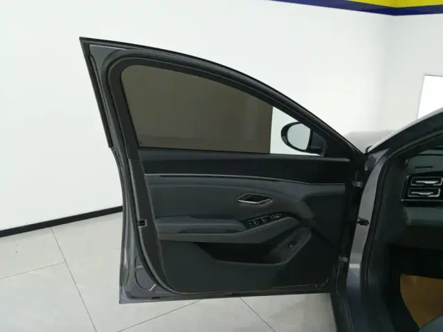 BYD Qin L — Фото автомобиля 7