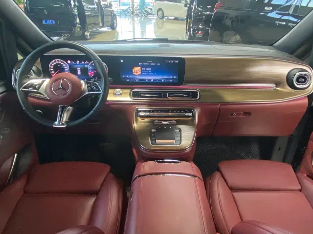 Mercedes-Benz V-Class — Фото автомобиля 8