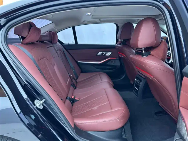 BMW 3 Series — Фото автомобиля 19