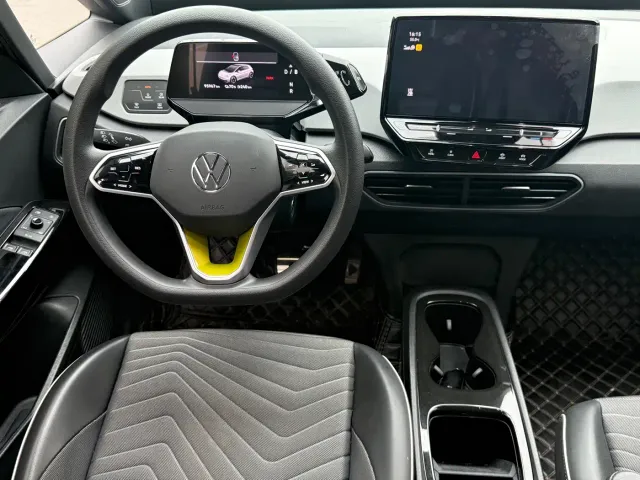 Volkswagen ID.3 — Фото автомобиля 11