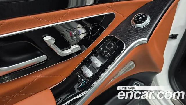 Mercedes-Benz S-Class — Фото автомобиля 26
