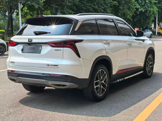 Changan CS75 Plus — Фото автомобиля 4