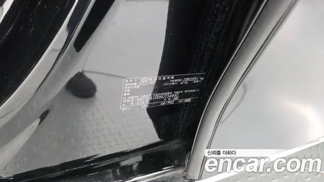 Genesis G80 Бензин 3.5 турбо AWD — Фото автомобиля 24