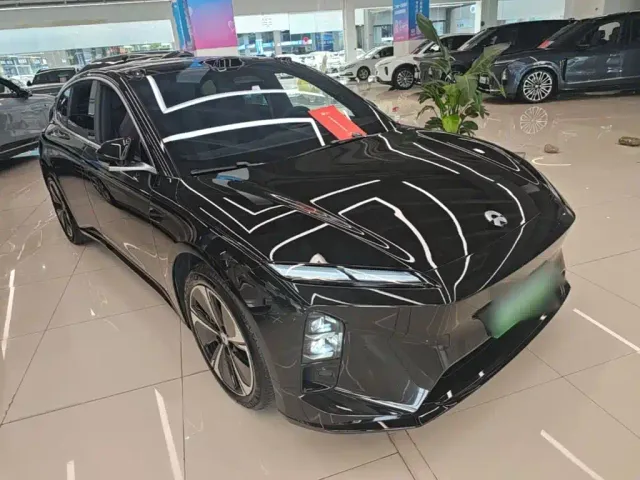 Nio ET5 Touring — Фото автомобиля 3