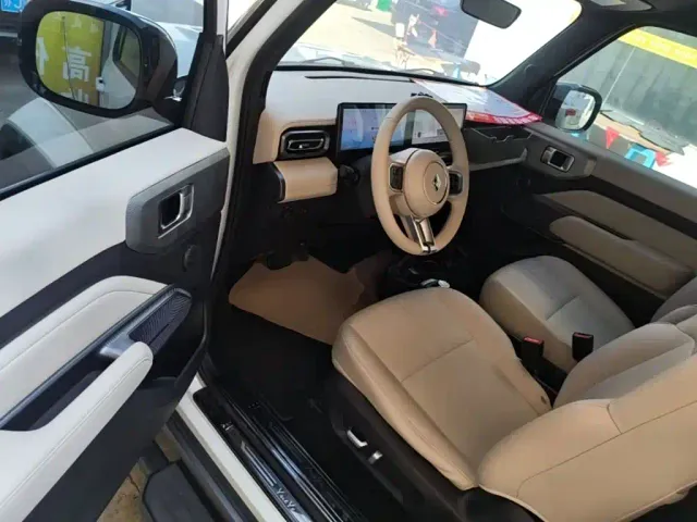 Baojun Yep — Фото автомобиля 15