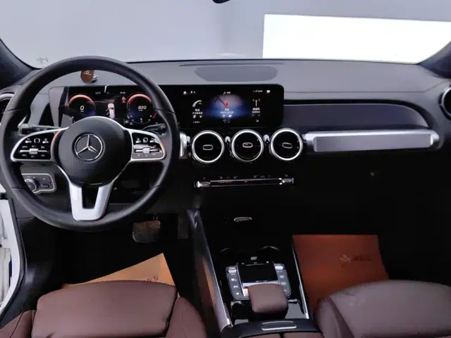 Mercedes-Benz GLB-Class — Фото автомобиля 12