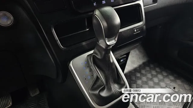 Hyundai Staria — Фото автомобиля 12