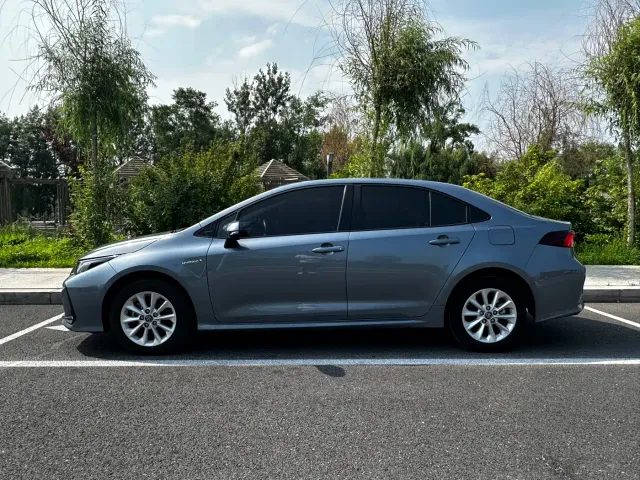 Toyota Corolla — Фото автомобиля 7