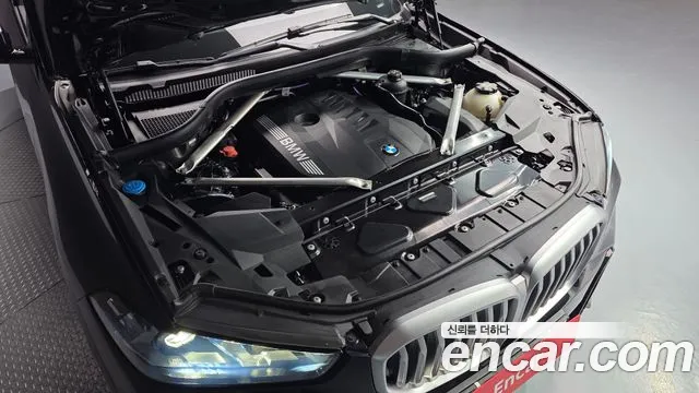 BMW X5 xDrive 40i M Sport — Фото автомобиля 5