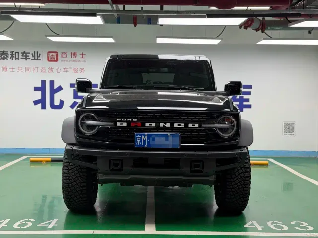 Ford Bronco — Фото автомобиля 2