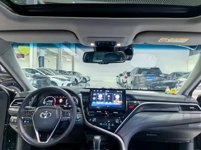 Toyota Camry — Фото автомобиля 15