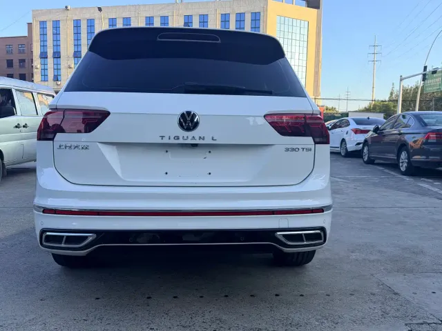 Volkswagen Tiguan L — Фото автомобиля 4