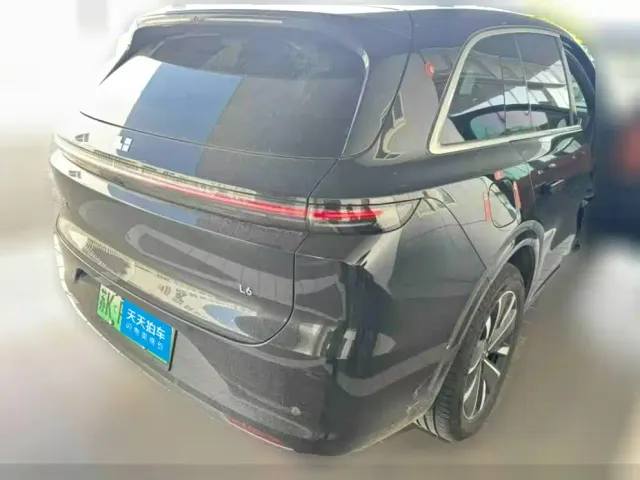 Li Auto L6 — Фото автомобиля 2